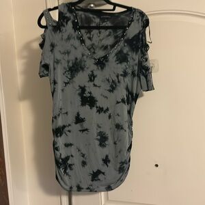 Rock and republic tee